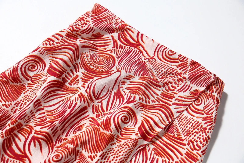 2022 Summer New Women′s Red Printing High Waist Mulberry Silk Slim Fit Hip Fishtail Medium Length Skirt